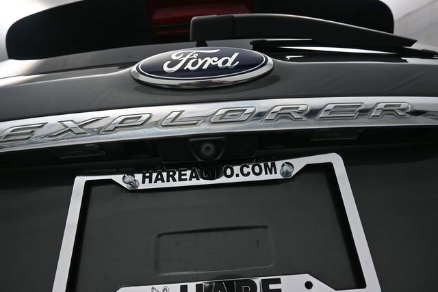 Used 2015 Ford Explorer Limited FWD image 26
