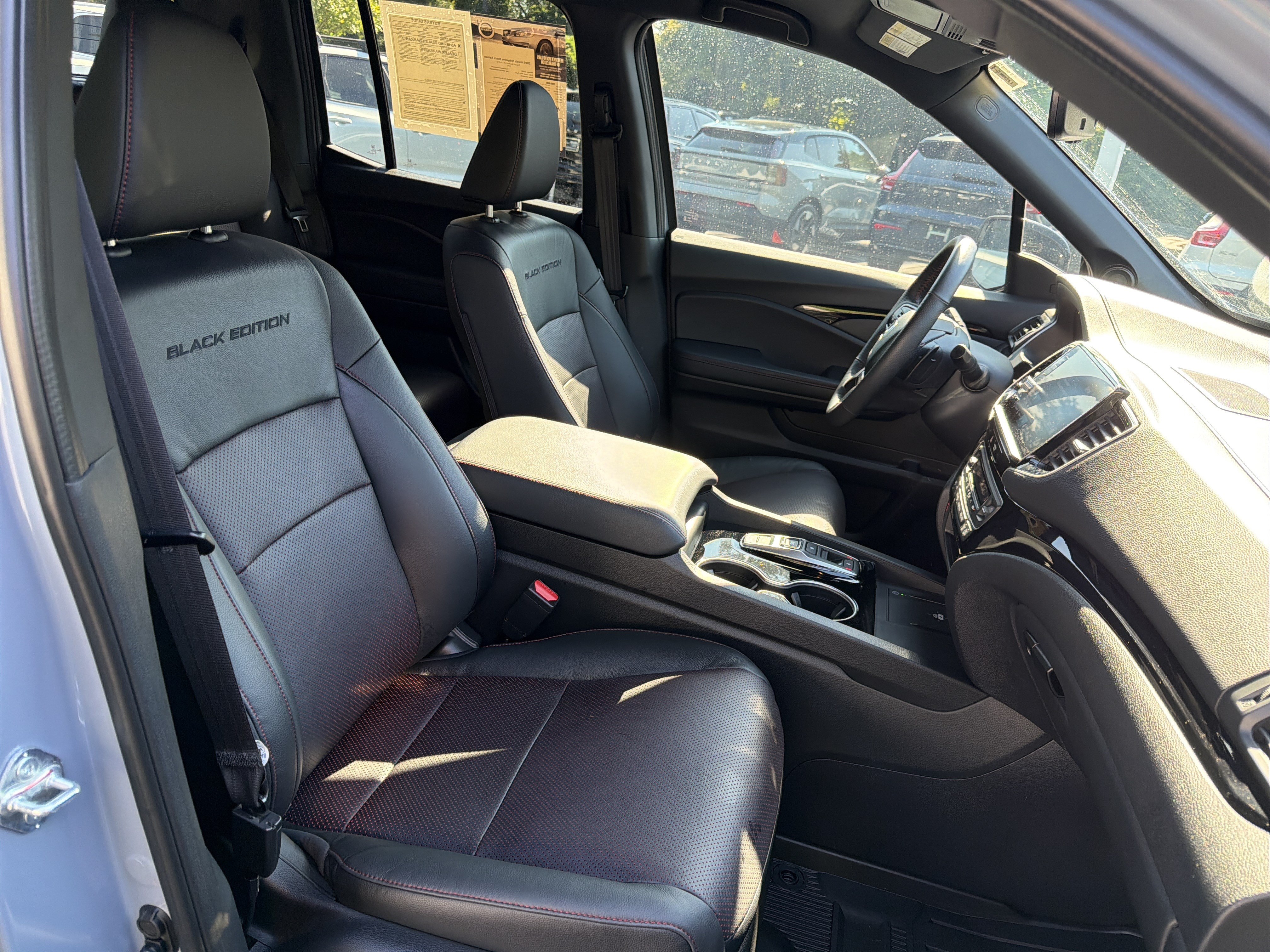 Used 2025 Honda Ridgeline Black Edition image 35