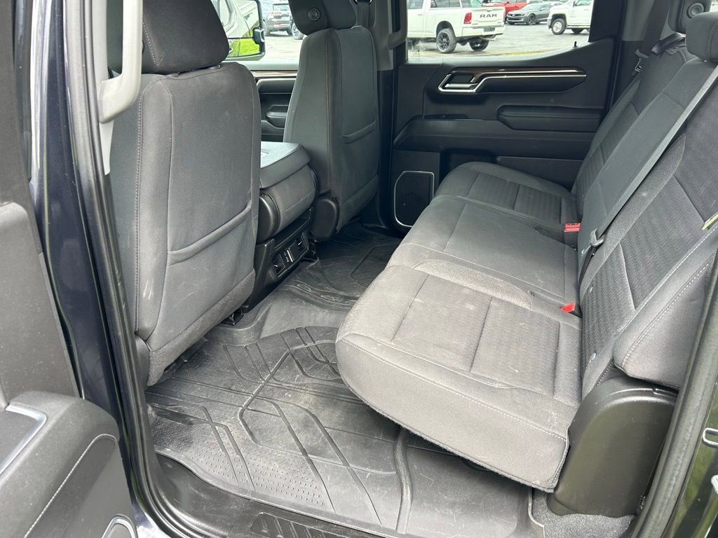 Used 2023 Chevrolet Silverado 1500 LT w/ Protection Package AWD/4WD image 12