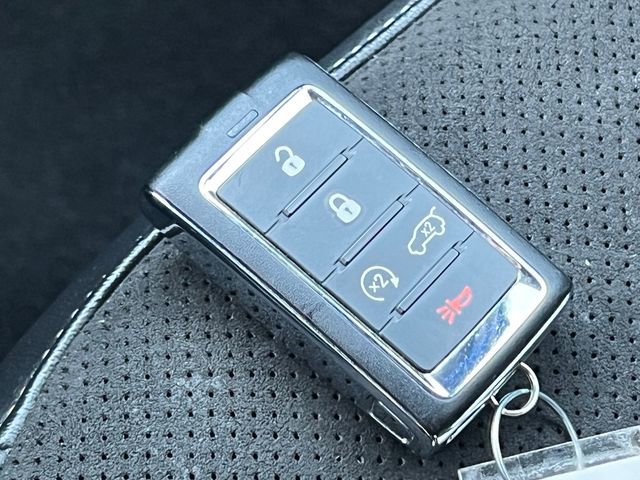 Used 2022 Jeep Grand Cherokee L Laredo AWD/4WD image 32