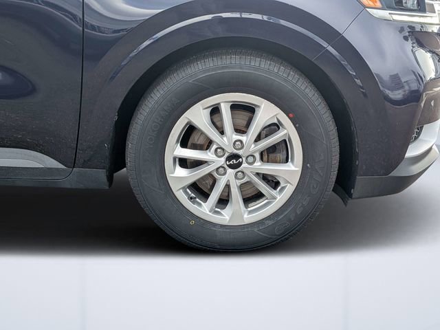 Used 2022 Kia Carnival LX FWD image 11