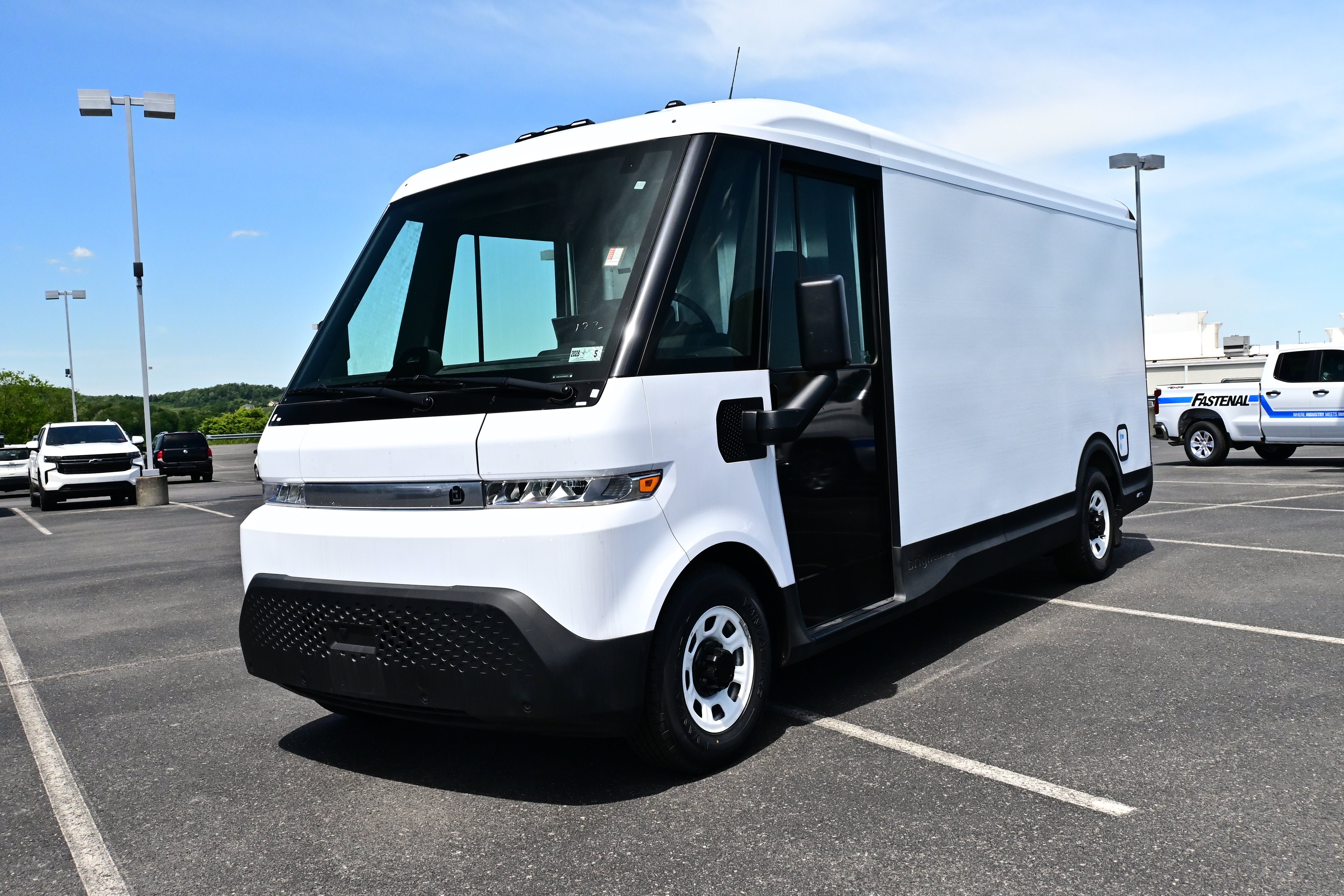 Used 2024 Chevrolet Brightdrop 600 w/ Commercial Equipment Package AWD/4WD image 4