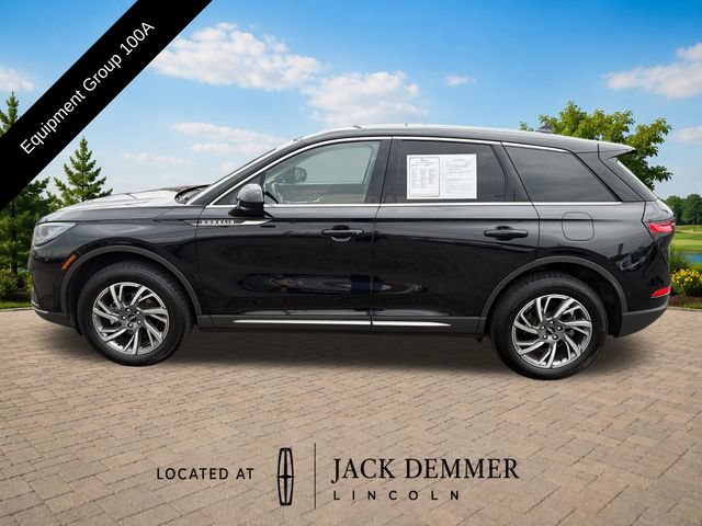 Used 2023 Lincoln Corsair FWD image 3