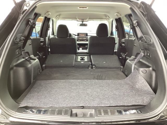 Used 2024 Mitsubishi Outlander ES image 11