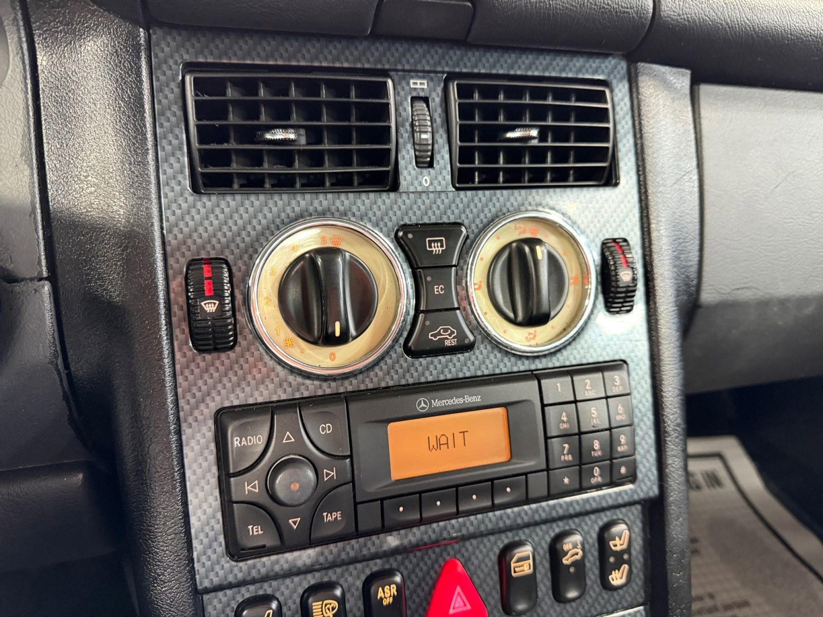 Used 1999 Mercedes-Benz SLK 230 image 29