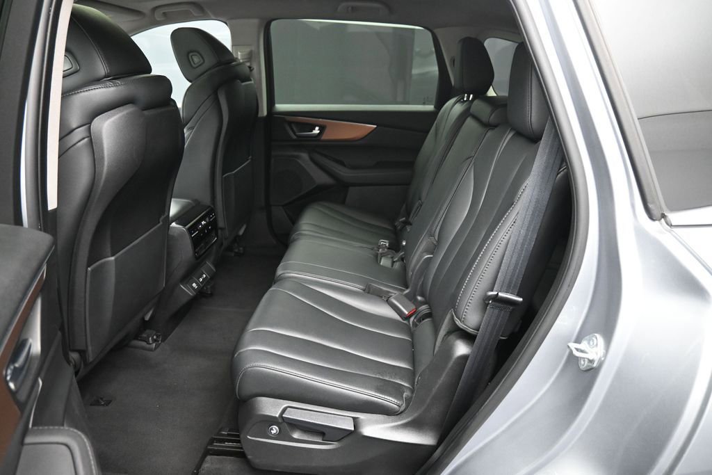Used 2022 Acura MDX SH-AWD image 22