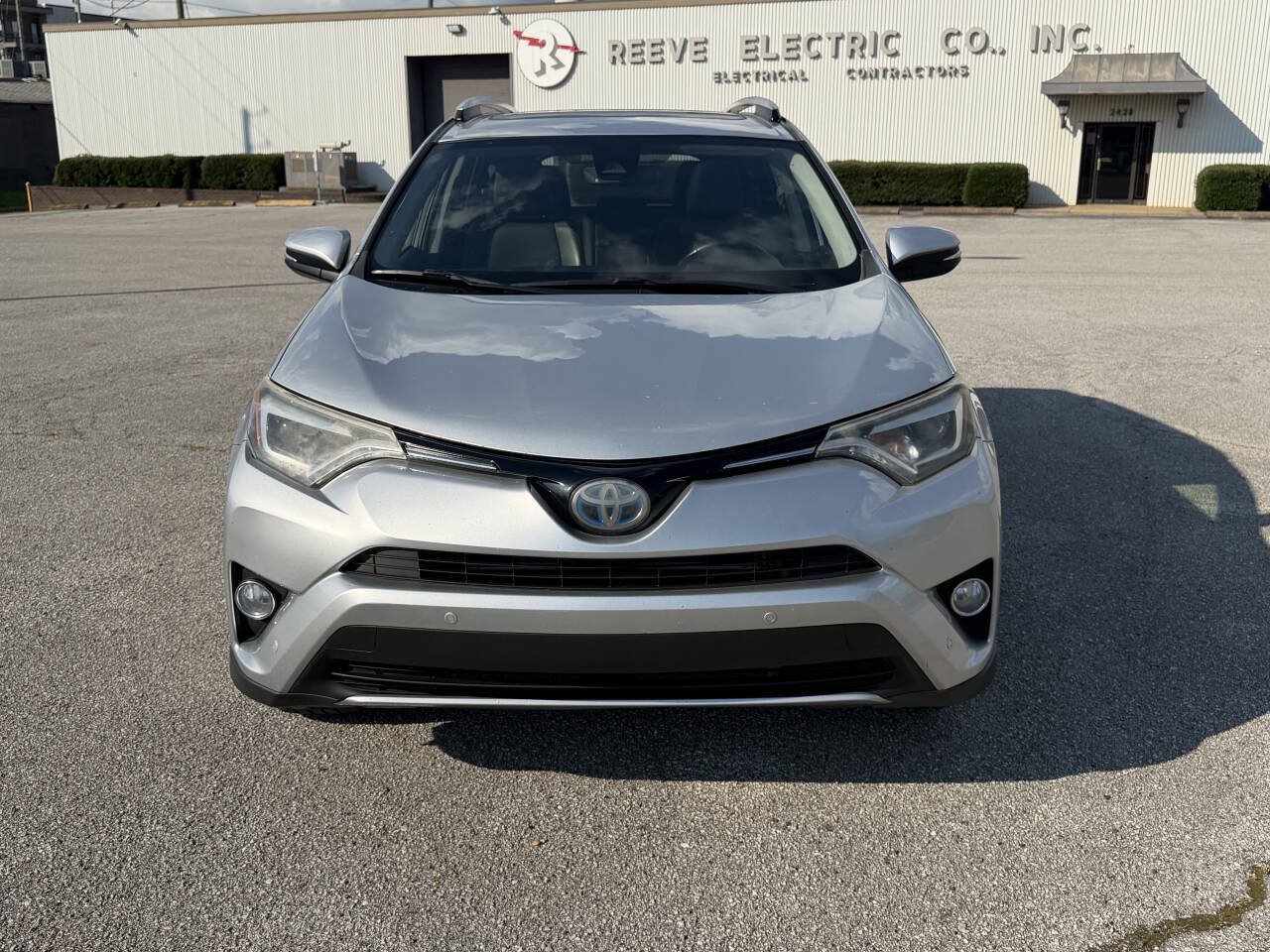 Used 2016 Toyota RAV4 Limited AWD/4WD image 3