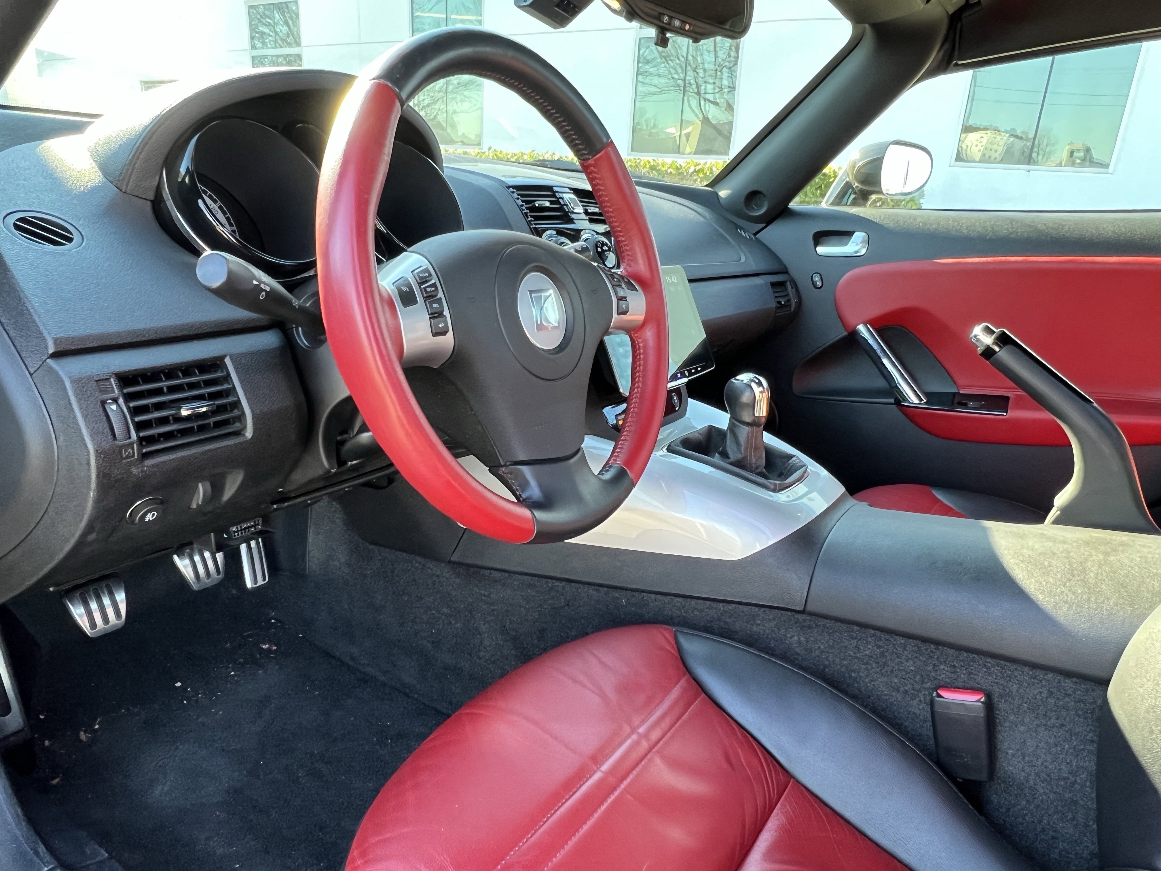 Used 2008 Saturn Sky Red Line image 17