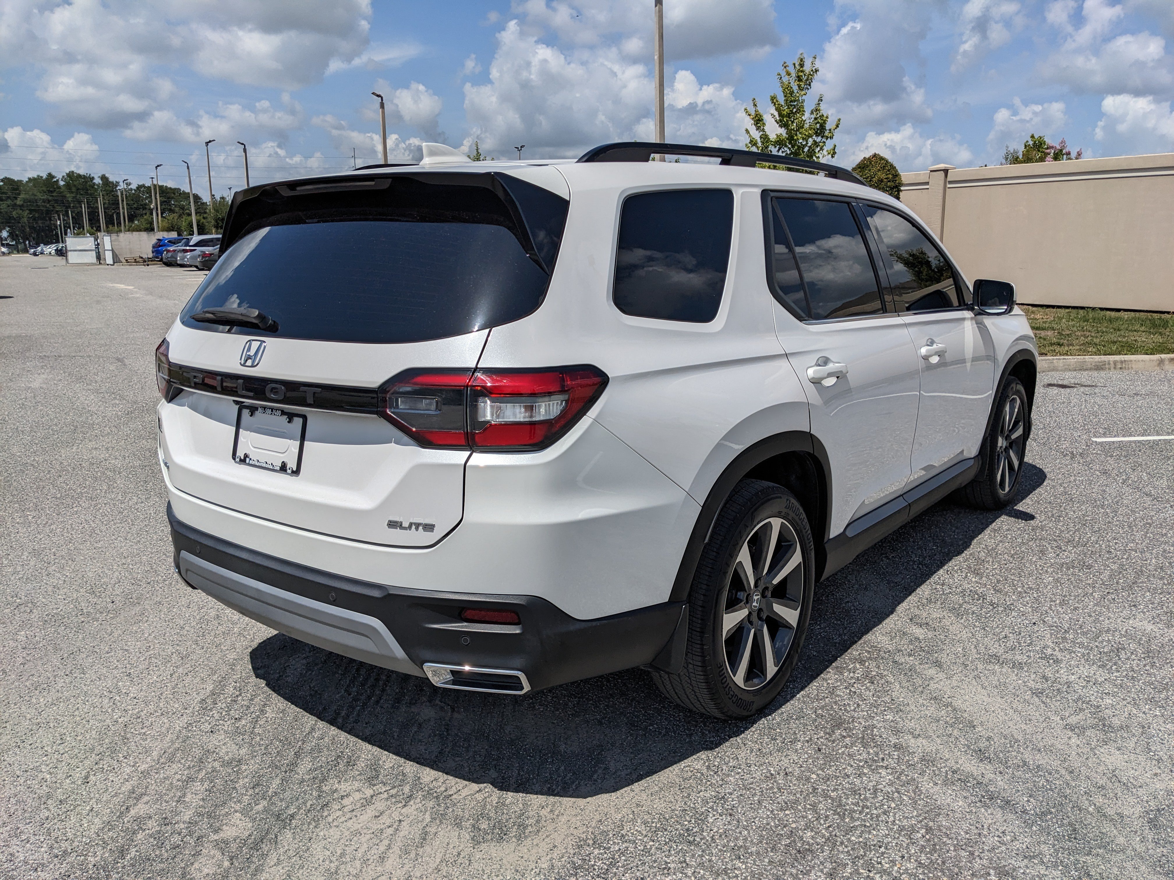 Used 2024 Honda Pilot Elite image 7