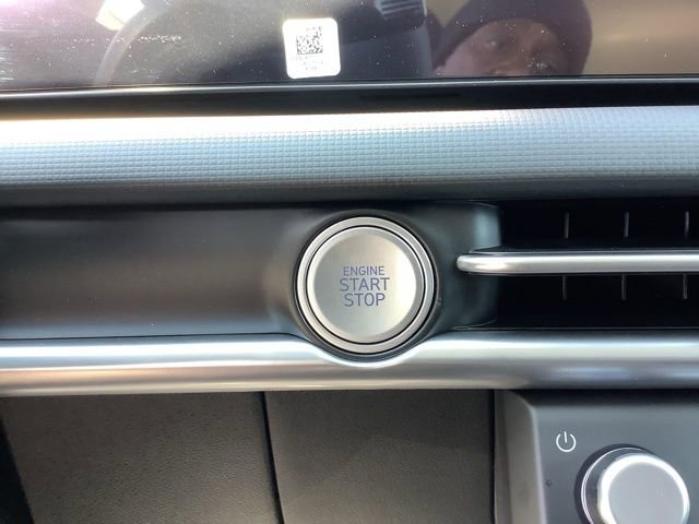 Certified 2025 Hyundai Tucson SE image 39