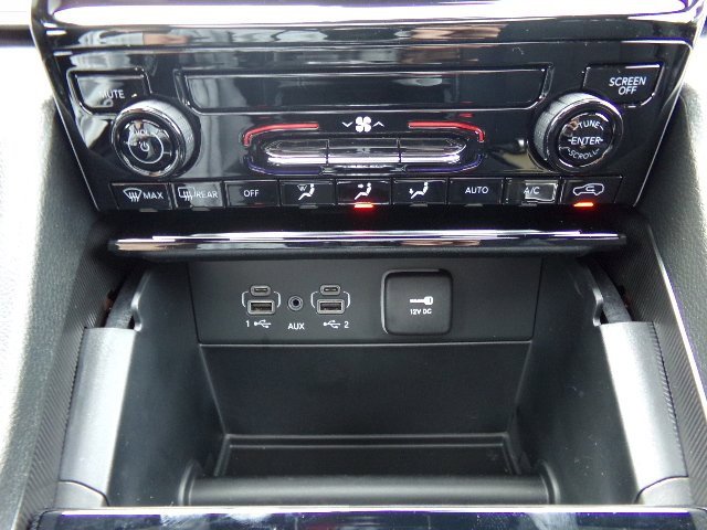 New 2024 Jeep Grand Cherokee L Laredo w/ Trailer Tow Package image 19