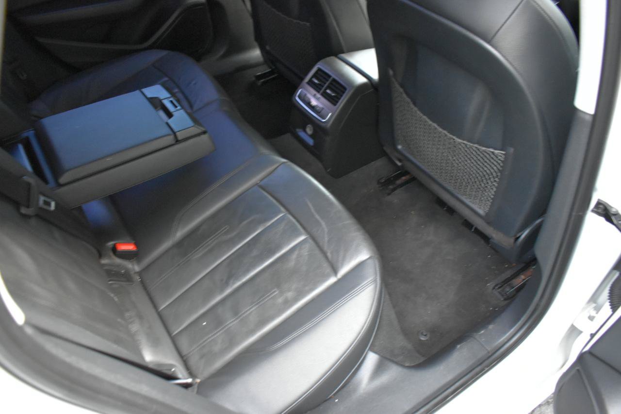 Used 2017 Audi A4 2.0T Premium FWD image 30