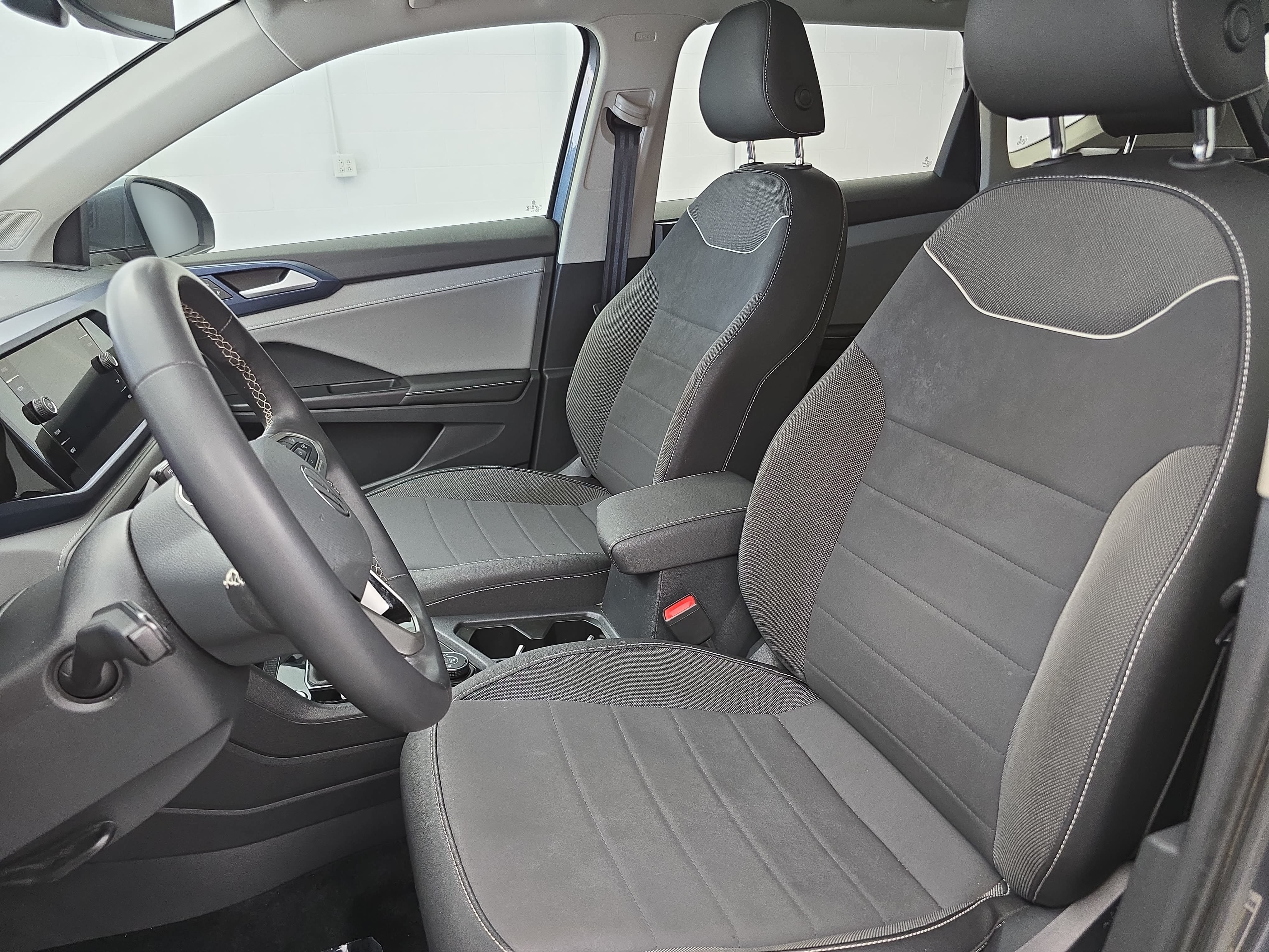 Certified 2024 Volkswagen Taos SE AWD/4WD image 14