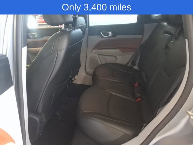 Used 2023 Jeep Compass Limited w/ Elite Group AWD/4WD image 13
