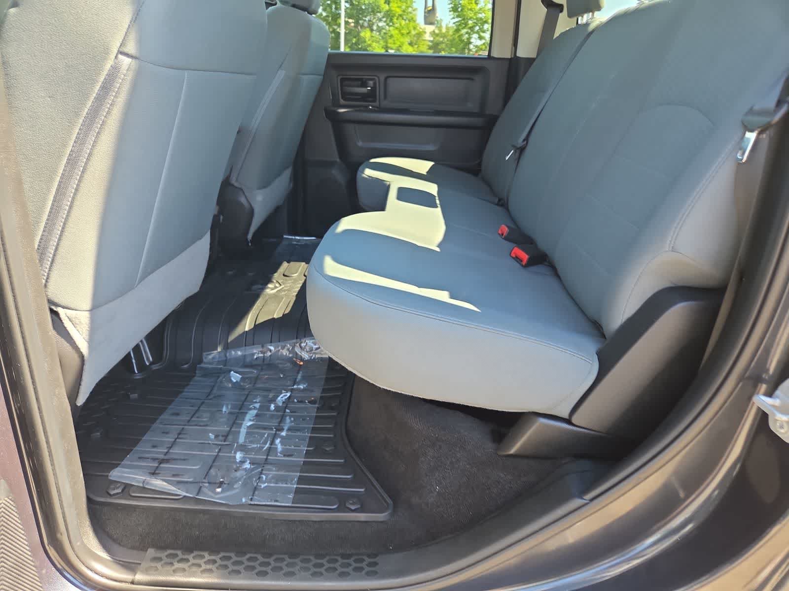 Used 2018 RAM 2500 ST AWD/4WD image 21
