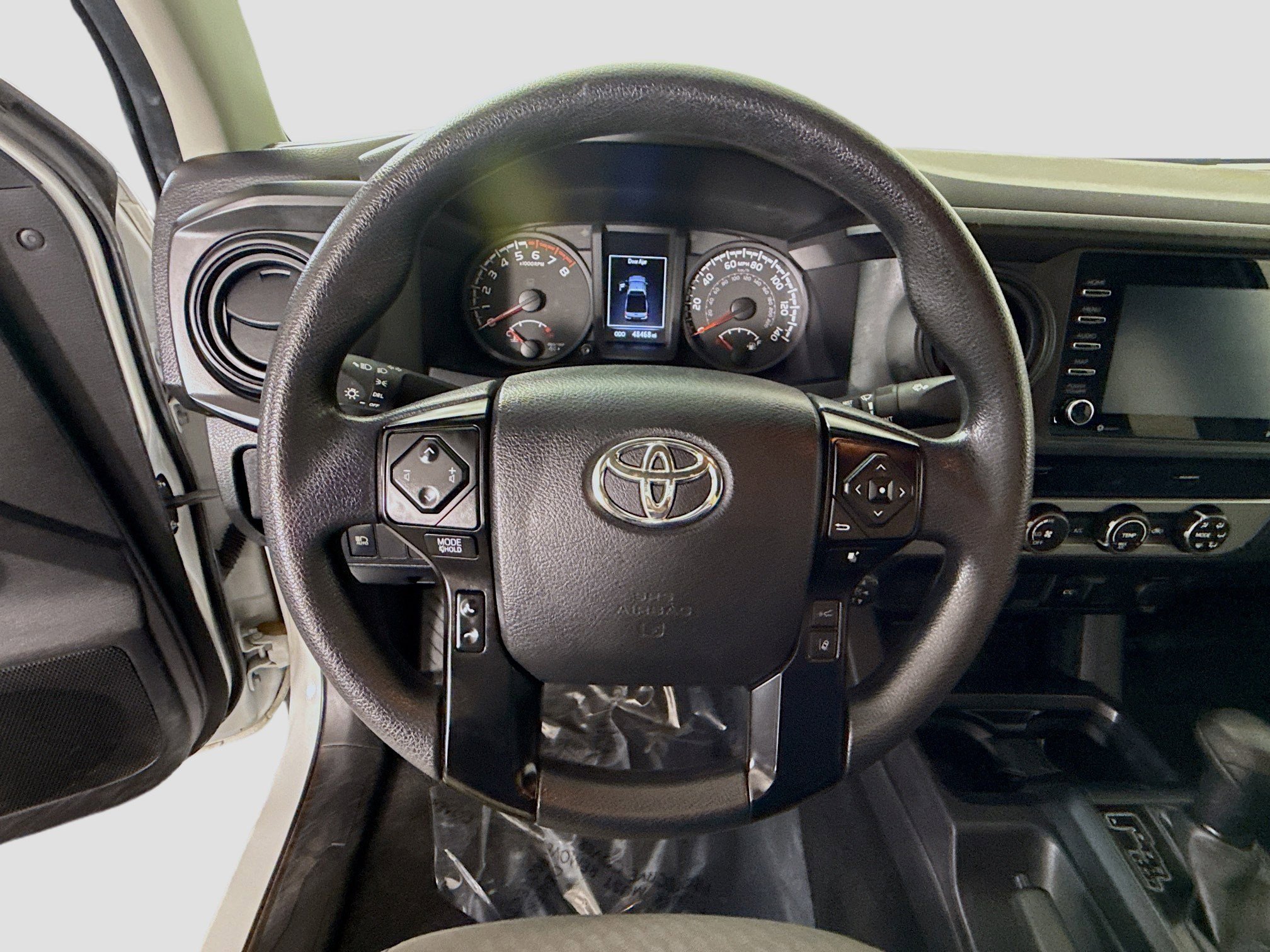 Used 2022 Toyota Tacoma SR image 13