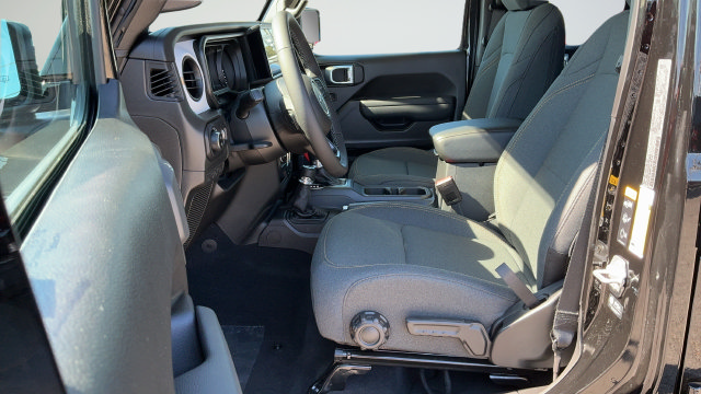 New 2027 Jeep Gladiator Sport AWD/4WD image 19