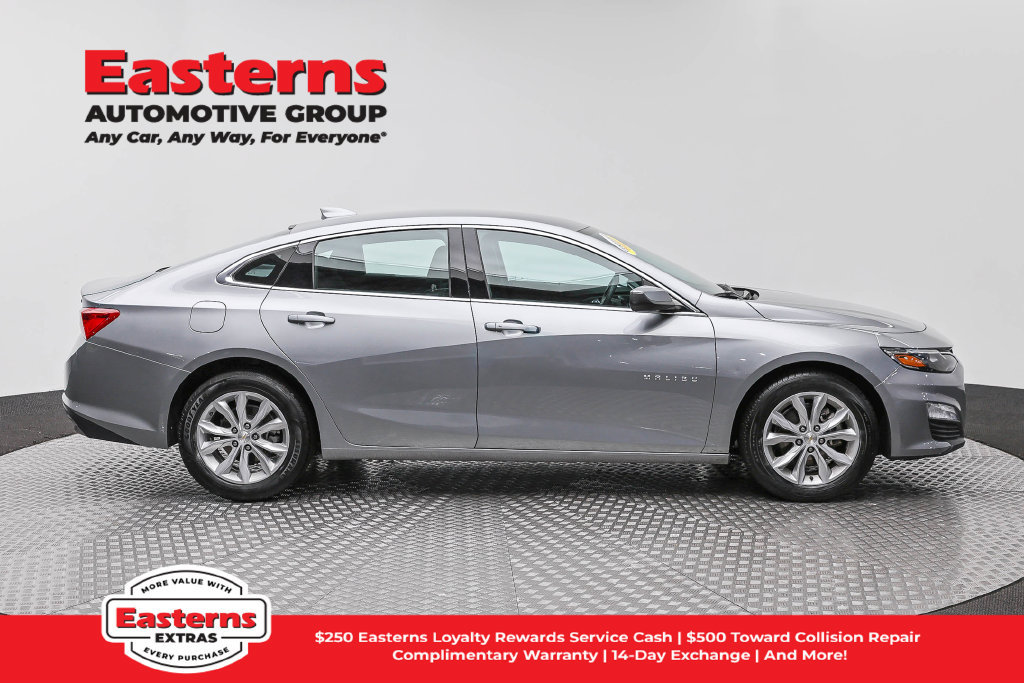 Used 2025 Chevrolet Malibu LT FWD image 5