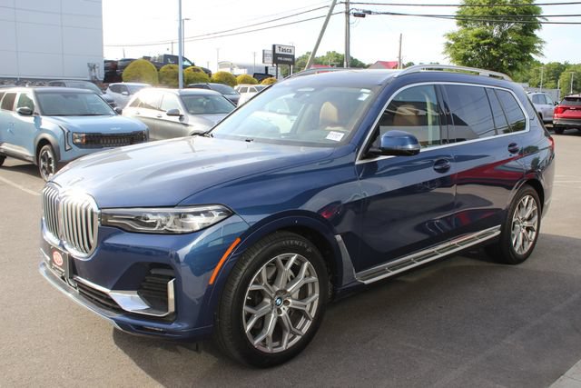 Used 2022 BMW X7 xDrive40i w/ Premium Package AWD/4WD image 2