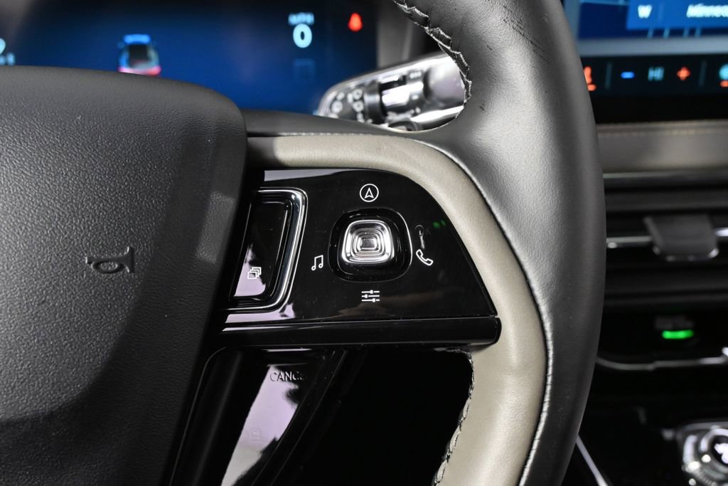 New 2026 Lincoln Corsair Reserve w/ Jet Appearance Package image 36