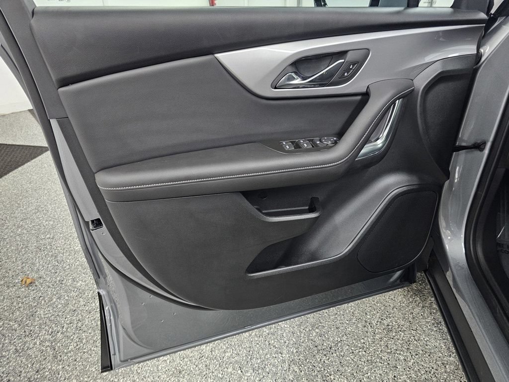 Used 2026 Chevrolet Blazer LT FWD image 13
