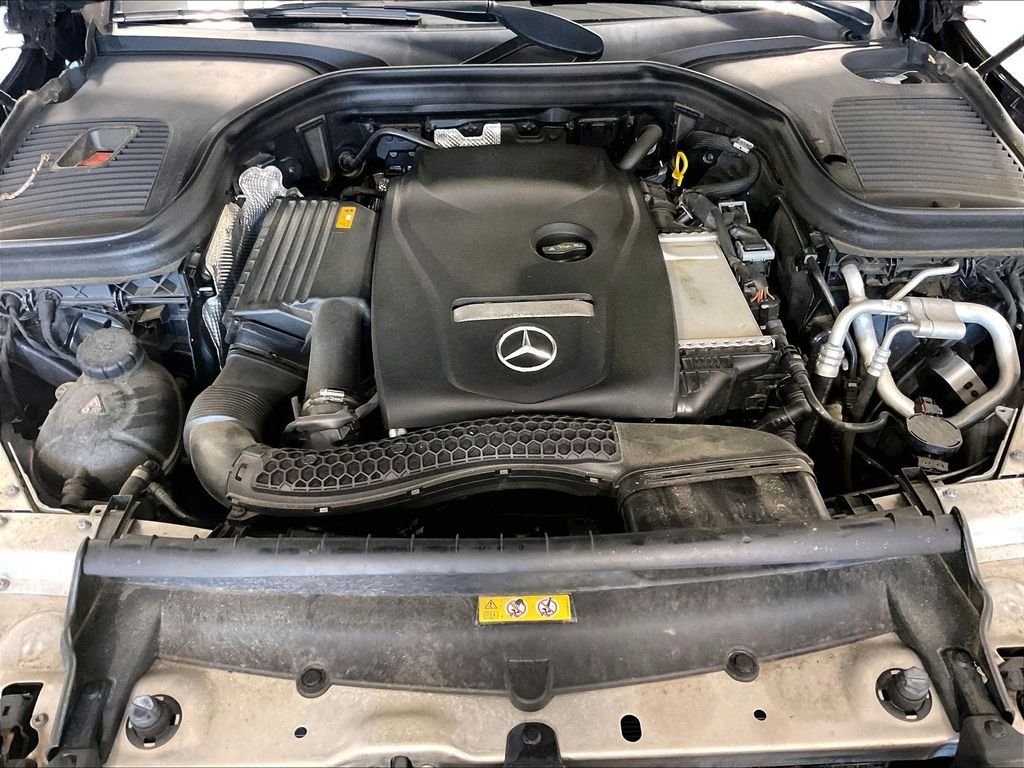 Used 2019 Mercedes-Benz GLC 300 4MATIC Coupe image 35