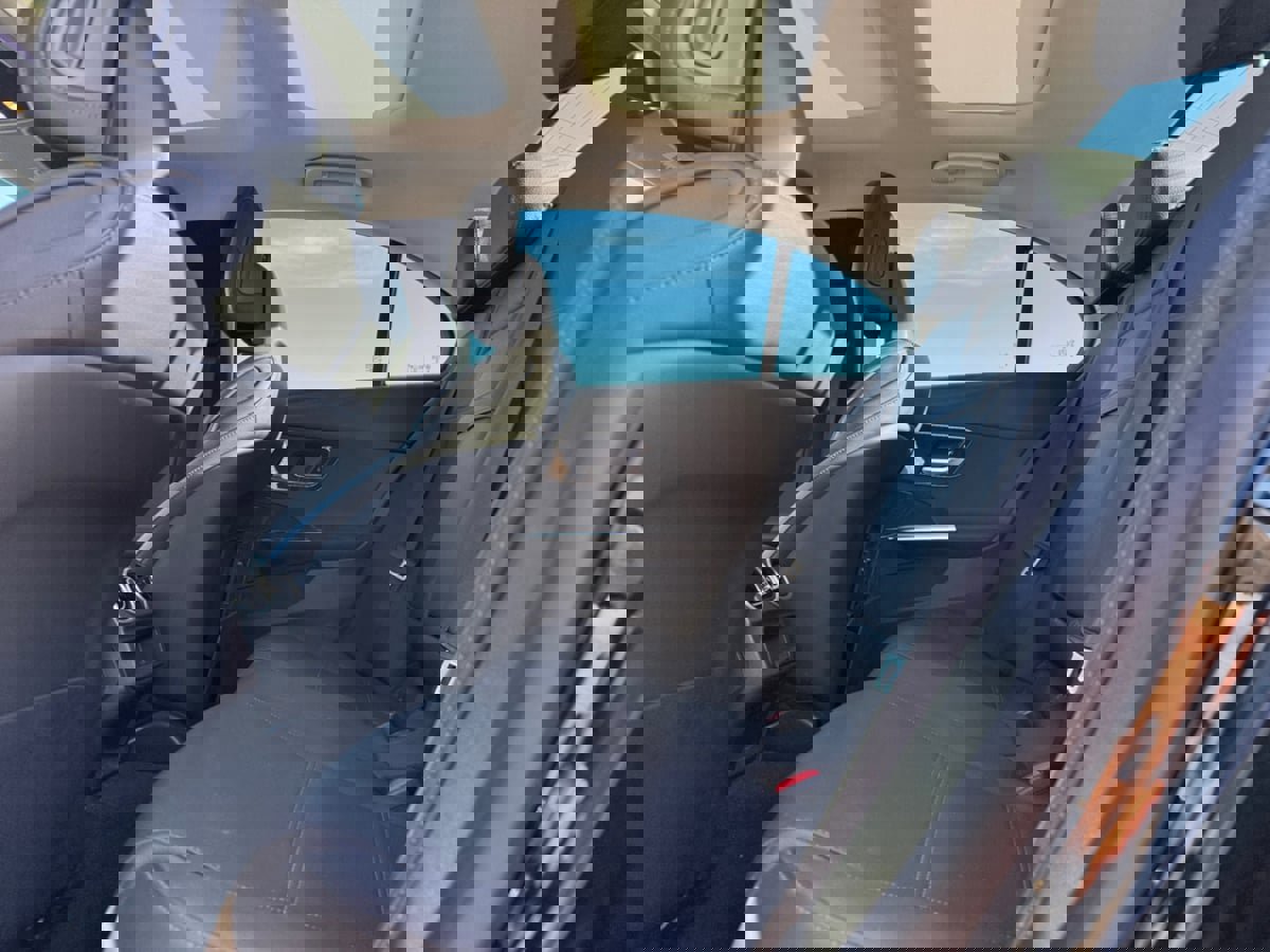 Used 2024 Mercedes-Benz C 300 Sedan image 18