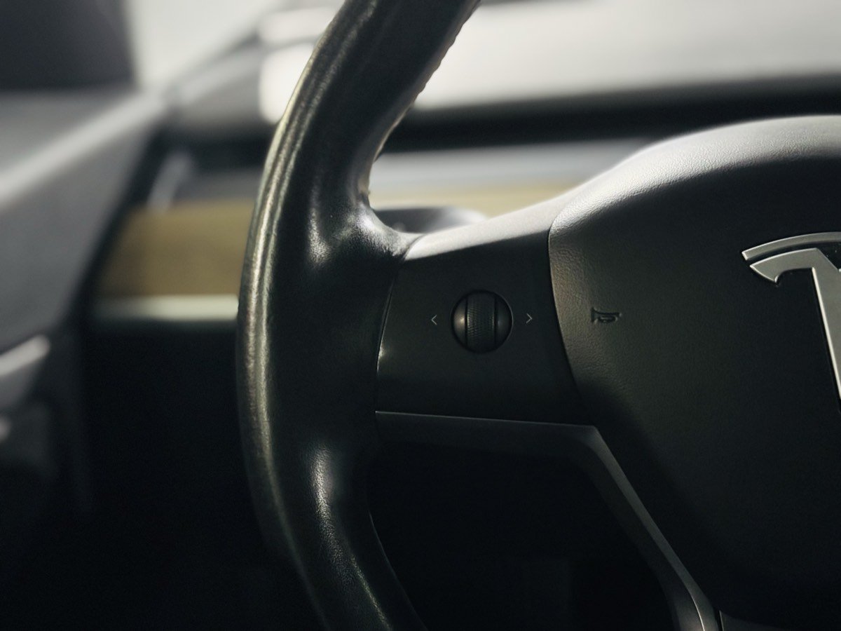 Used 2018 Tesla Model 3 Mid Range RWD image 42