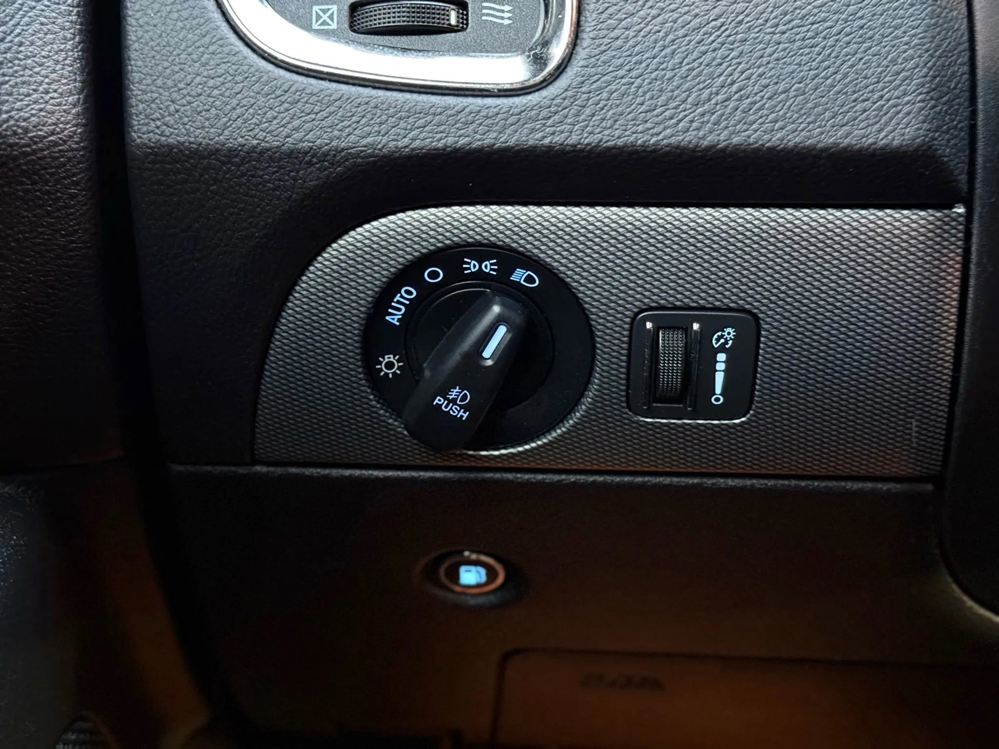 Used 2019 Dodge Durango R/T image 22