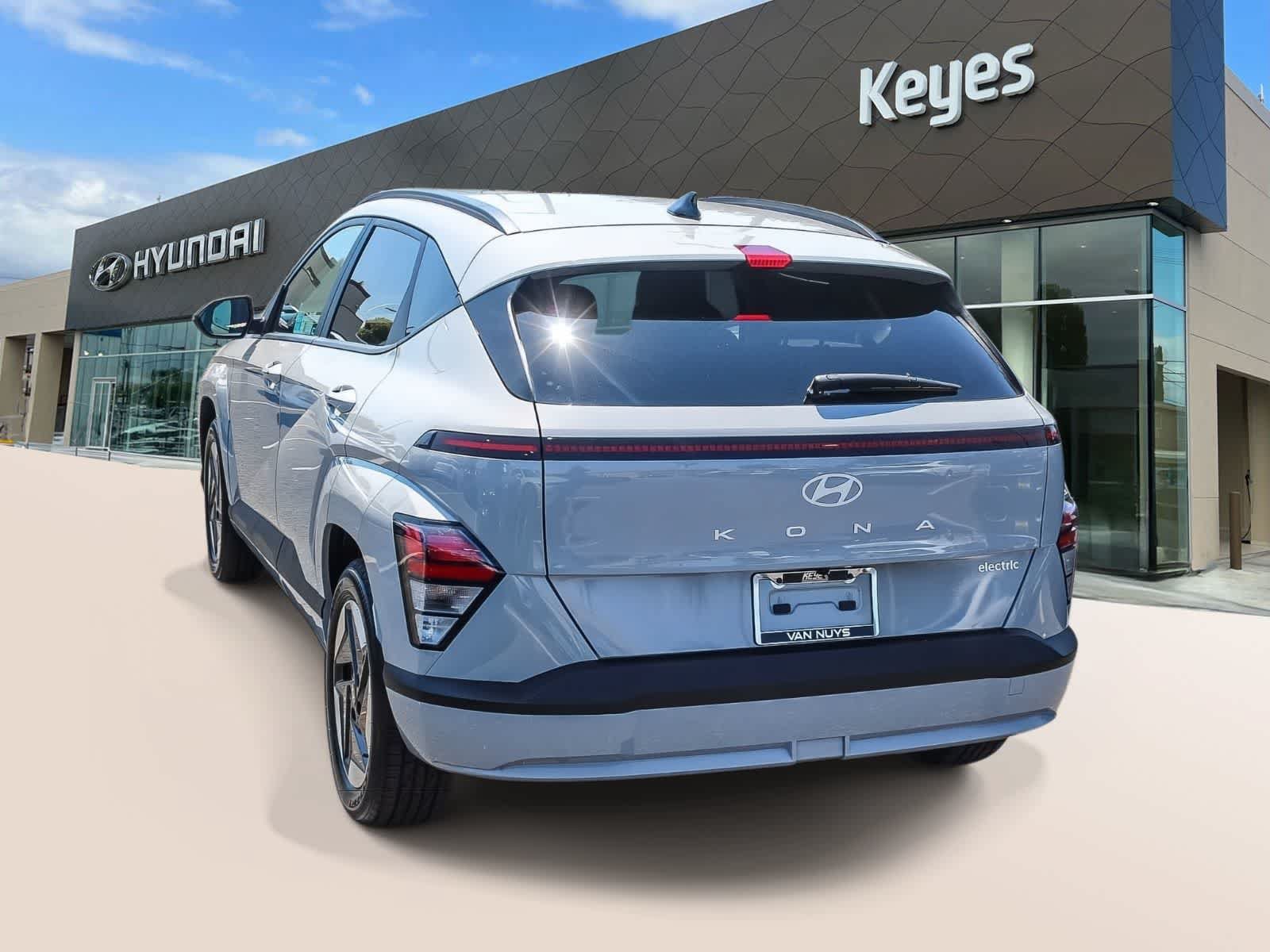 Certified 2024 Hyundai Kona SEL FWD image 7
