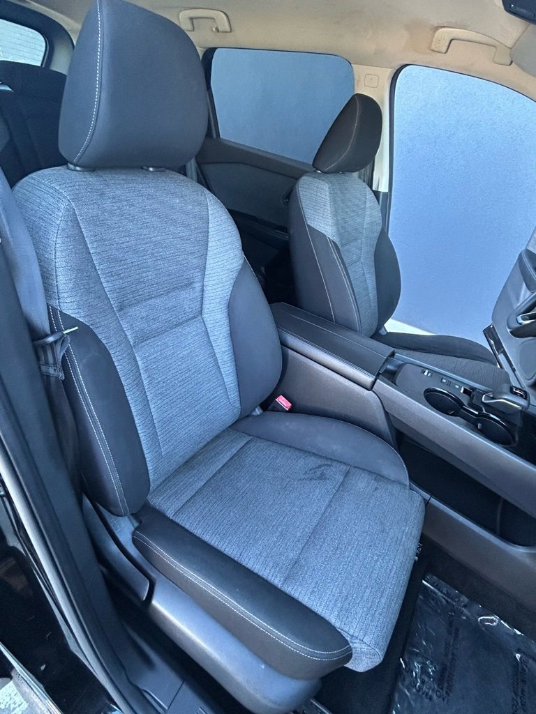 Used 2021 Nissan Rogue SV image 17