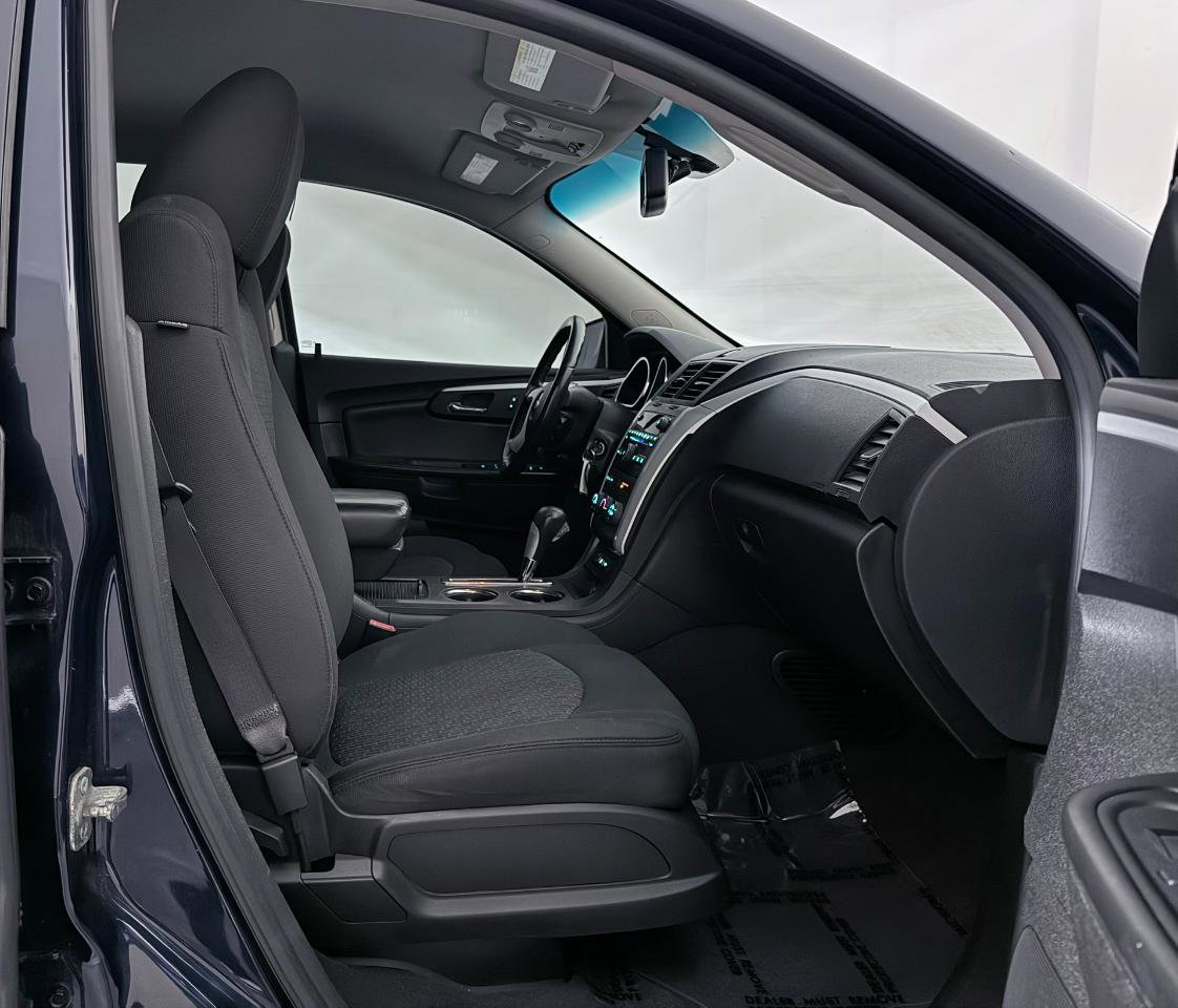 Used 2010 Chevrolet Traverse LT w/ Personal Connectivity Package FWD image 25