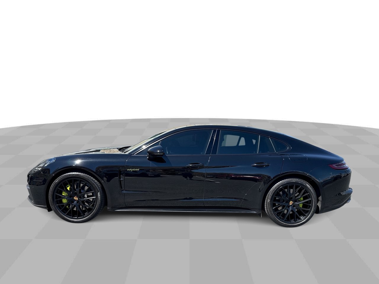 Used 2019 Porsche Panamera 4 w/ Premium Package Plus AWD/4WD image 3