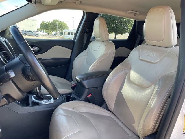 Used 2016 Jeep Cherokee Limited w/ Technology Group FWD image 14