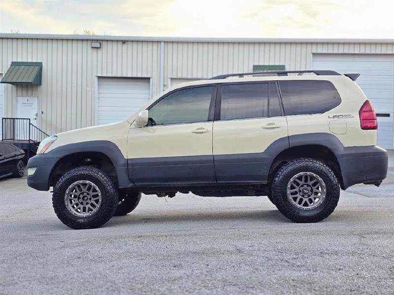 Used 2005 Lexus GX 470 image 4