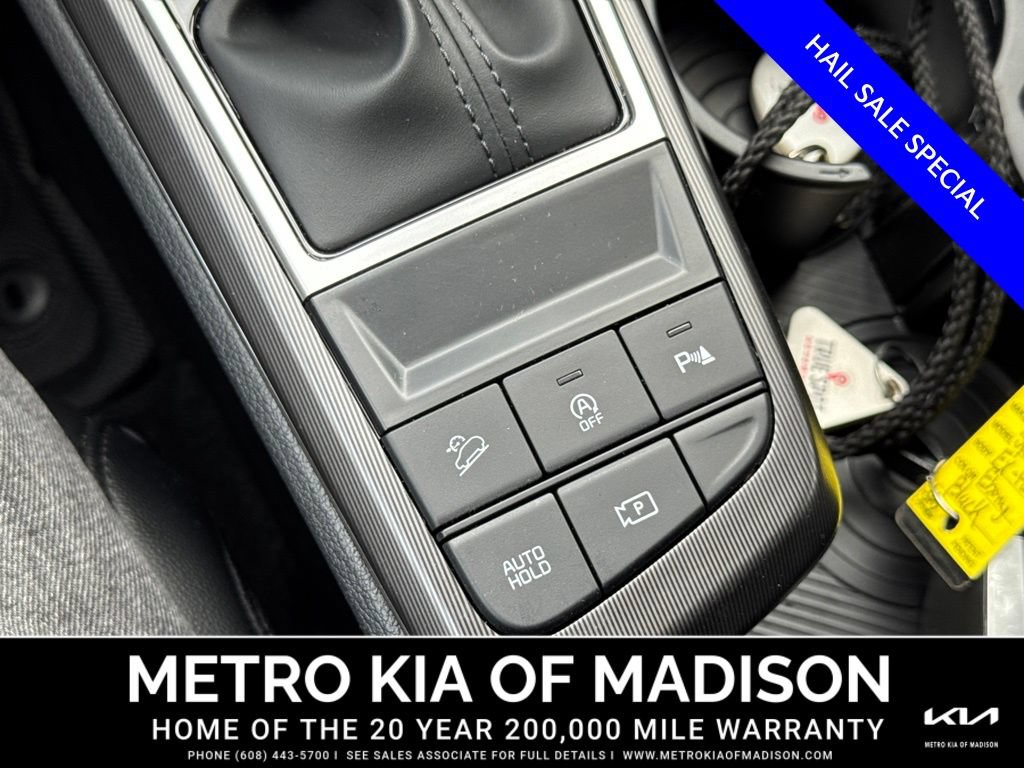 Used 2026 Kia Sportage EX FWD image 27