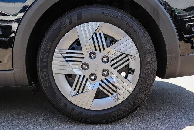 Certified 2025 Kia K4 FWD image 11