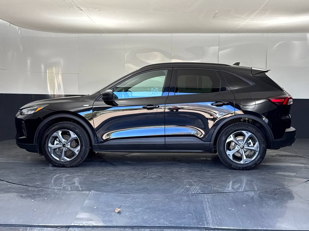 Used 2025 Ford Escape ST-Line AWD/4WD image 6