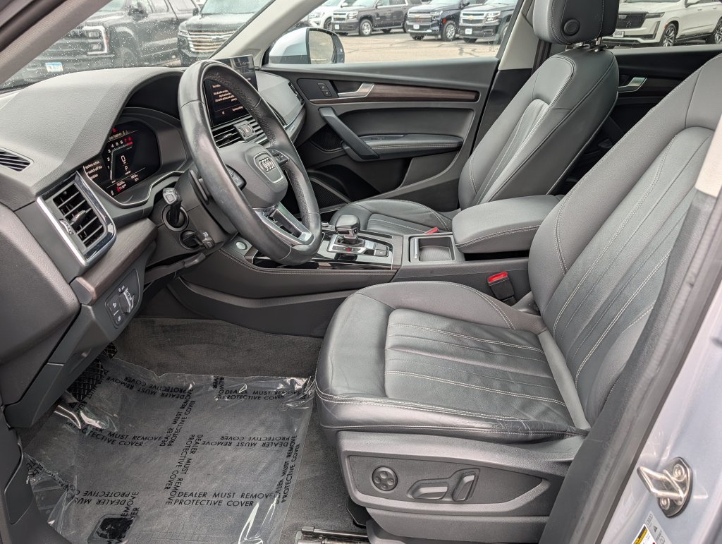 Used 2022 Audi Q5 2.0T Premium Plus w/ Premium Plus Package AWD/4WD image 15