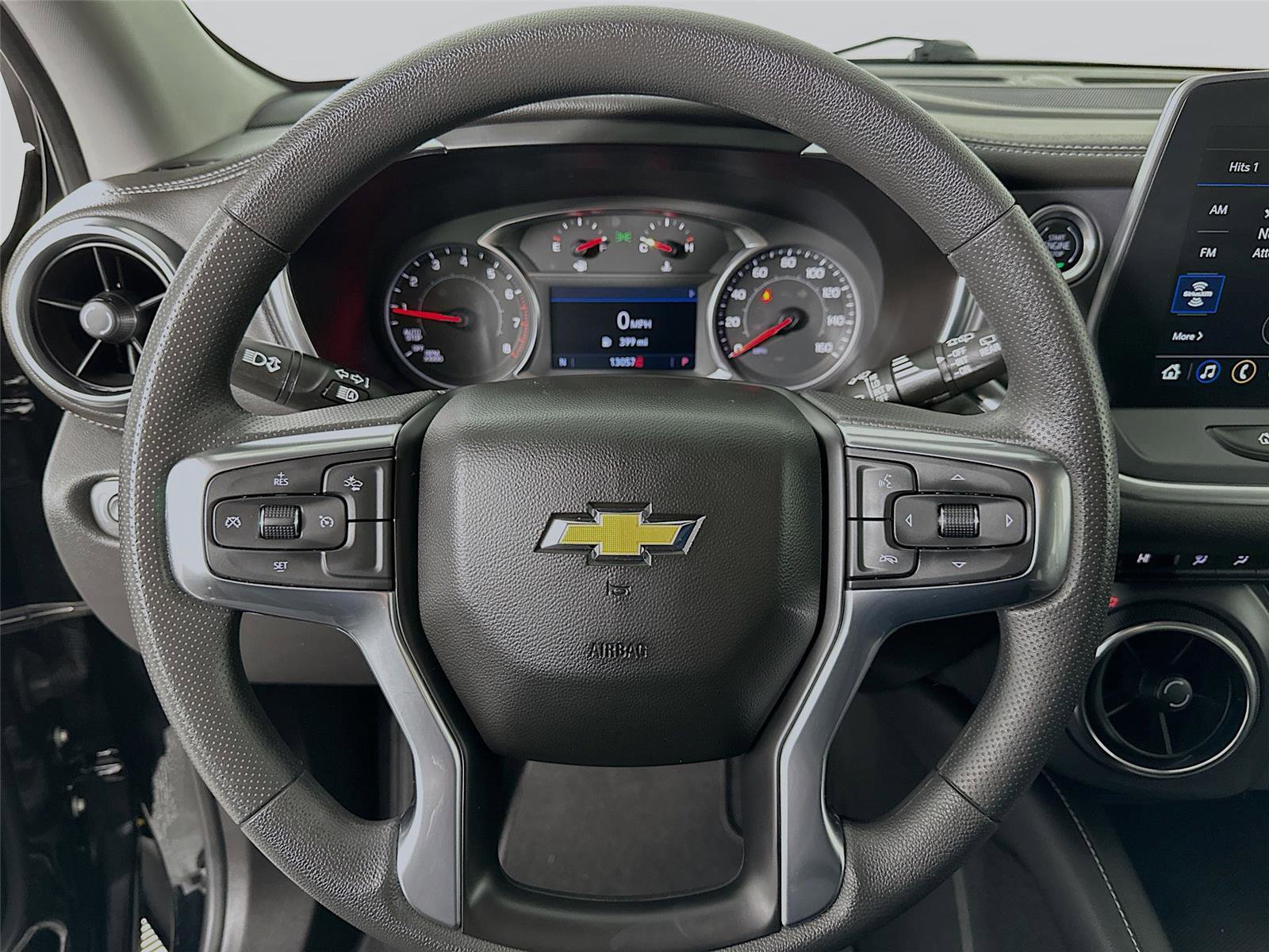 Used 2025 Chevrolet Blazer LT image 12