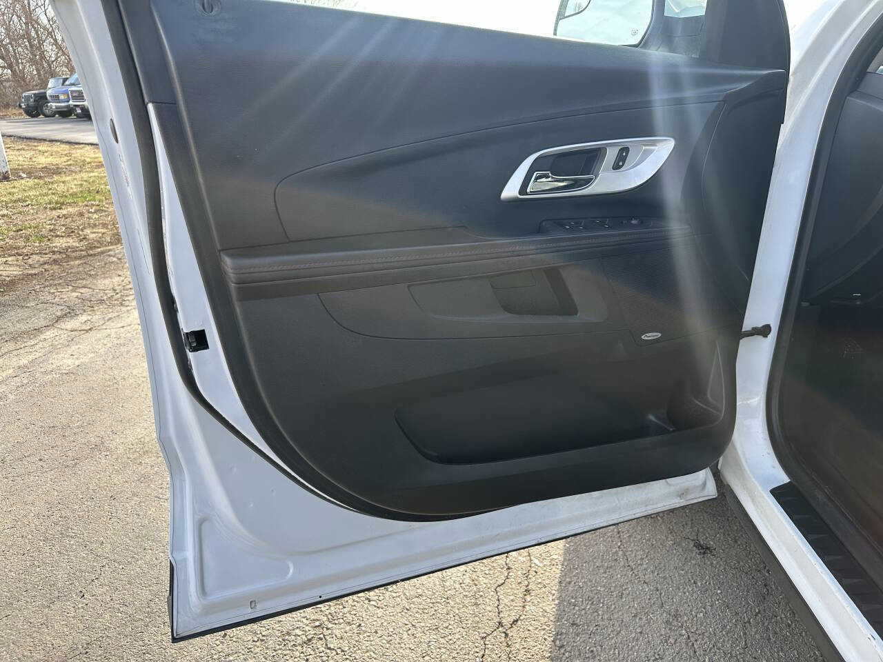 Used 2012 Chevrolet Equinox LT FWD image 14
