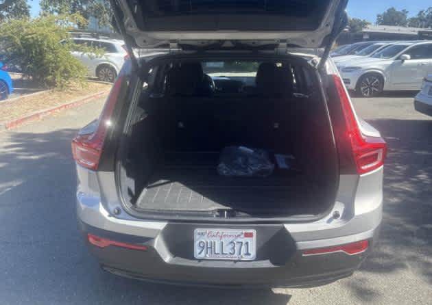 Used 2023 Volvo XC40 Recharge Core w/ Protection Package Premier AWD/4WD image 8