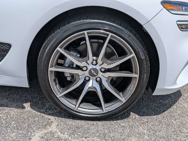 Used 2023 Genesis G70 2.0T AWD/4WD image 12
