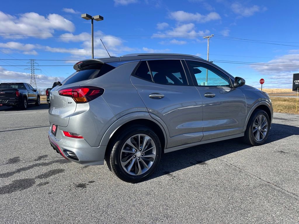 Certified 2023 Buick Encore GX Select w/ Sport Touring Package FWD image 9