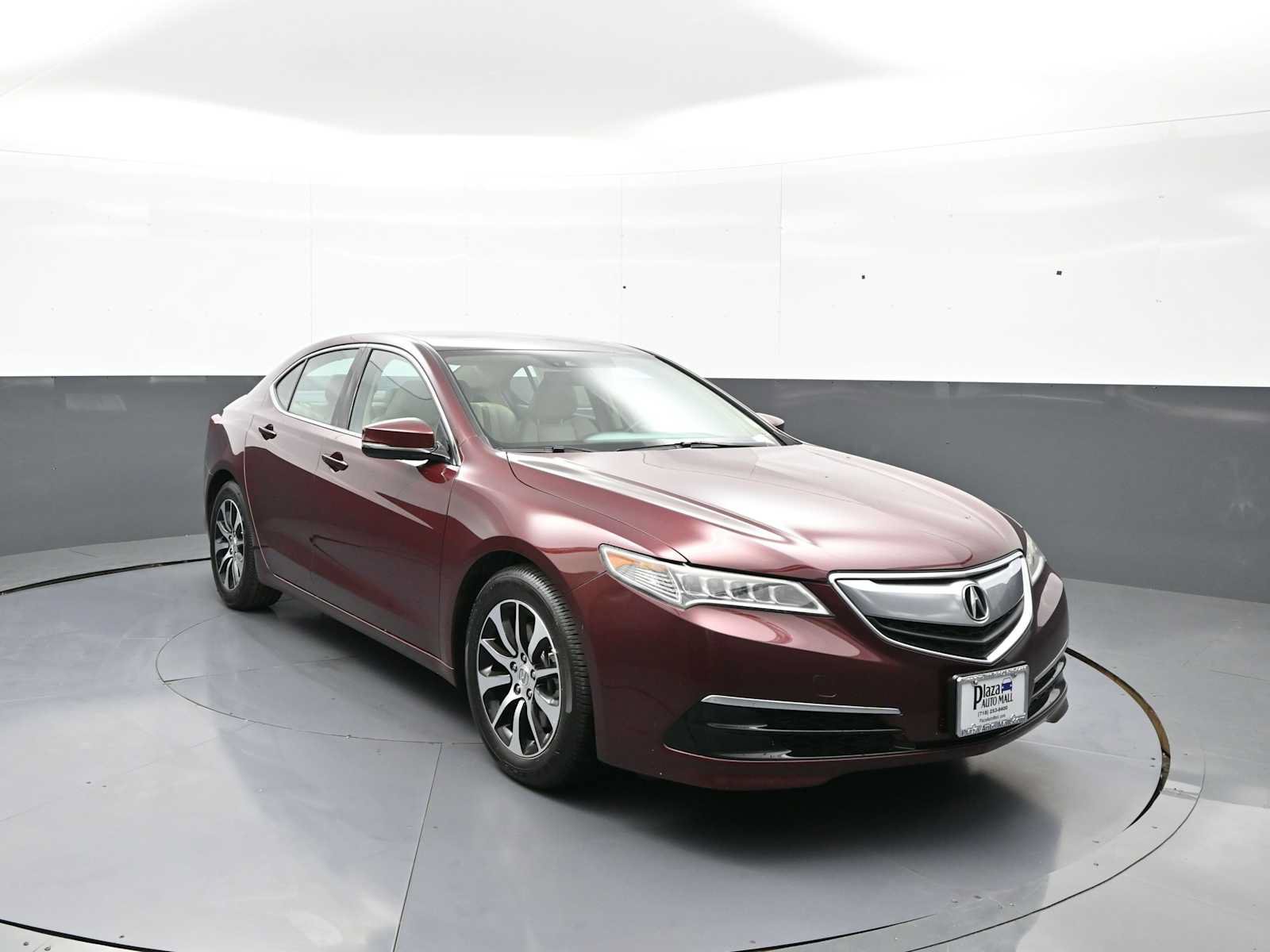 Used 2015 Acura TLX w/ Technology Package FWD image 3