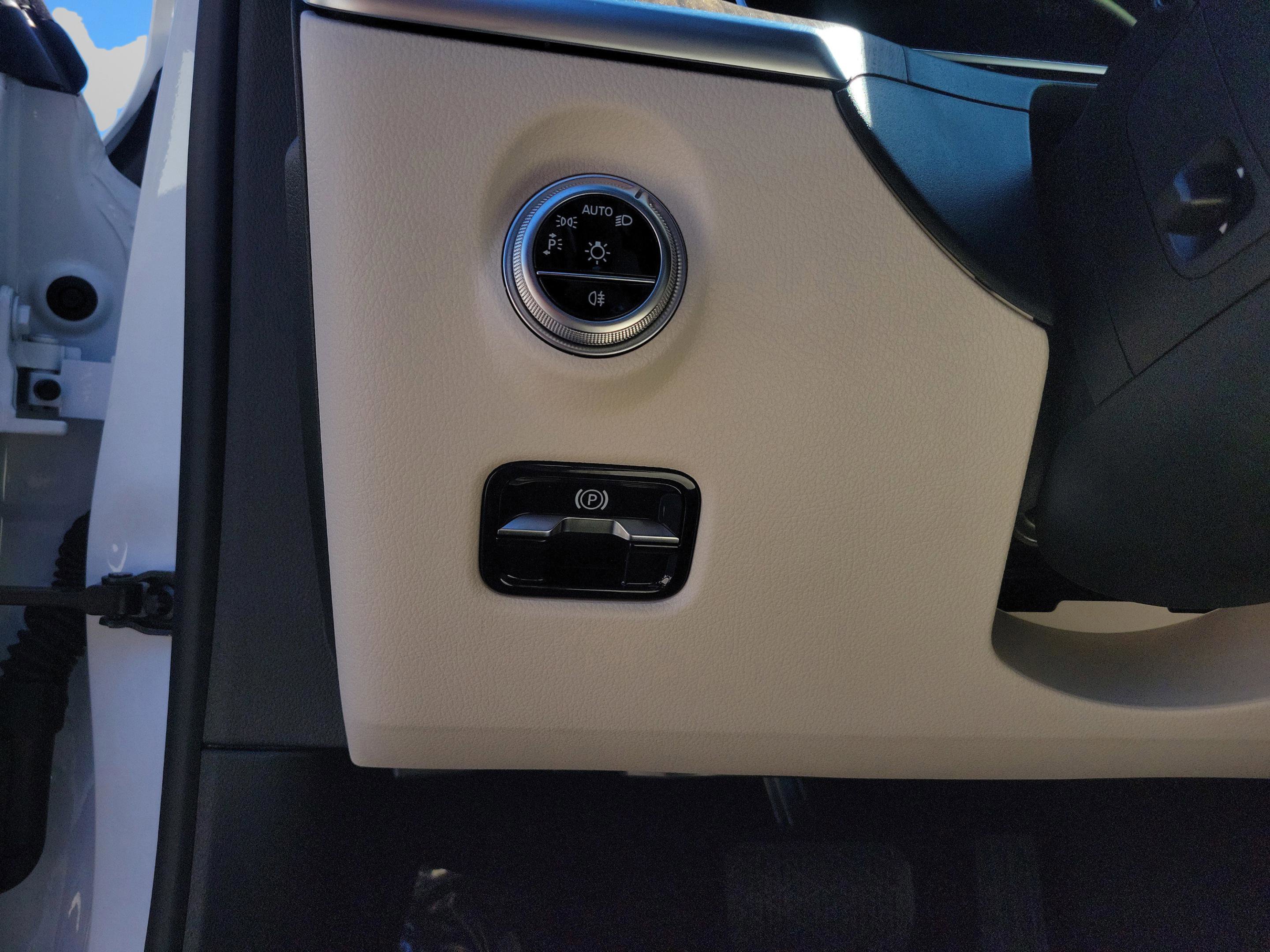 Used 2025 Mercedes-Benz C 300 C 300 image 20