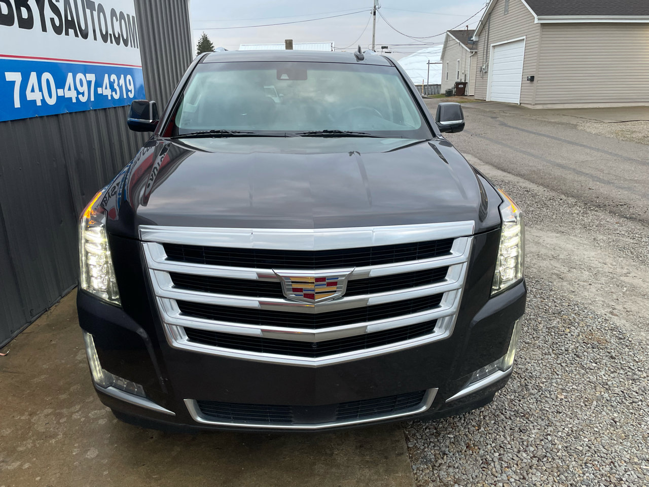 Used 2017 Cadillac Escalade Premium Luxury image 5