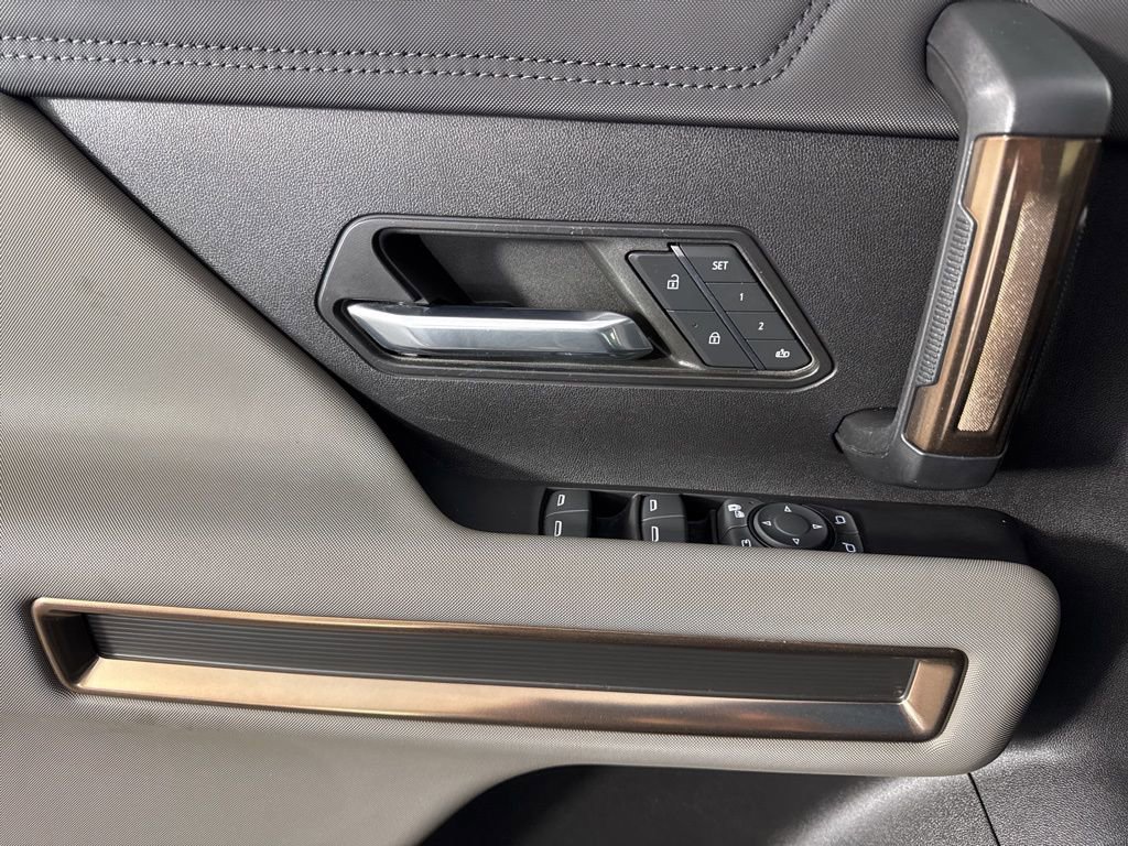 Used 2024 GMC Hummer EV 3X image 26