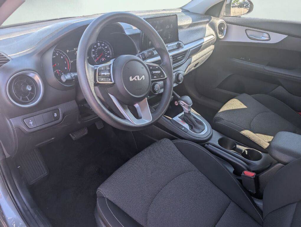 Used 2024 Kia Forte LXS FWD image 30