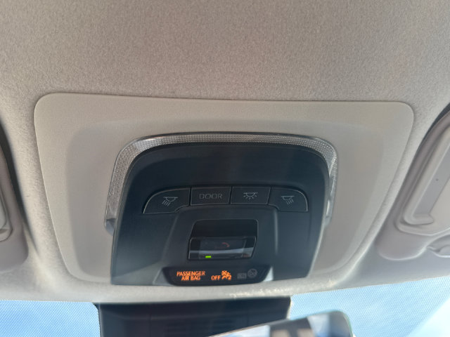 Used 2025 Toyota Corolla LE FWD image 22